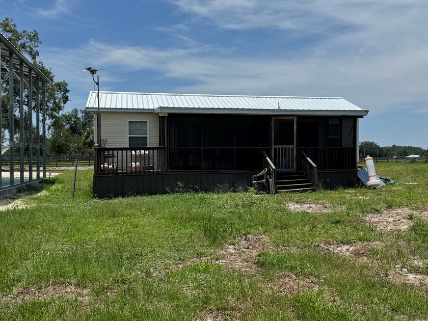 2 Bedroom 2 Bath Custom Home on 11.92 Acres w/Gated entry - photo 37