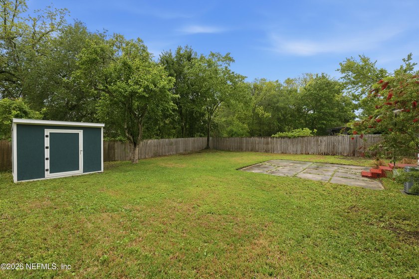 Experience refined living in this meticulously maintained - photo 25