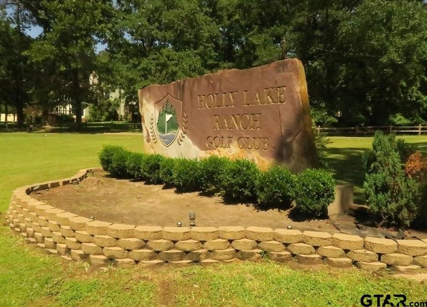 Discover the perfect East Texas retreat in the highly - photo 32