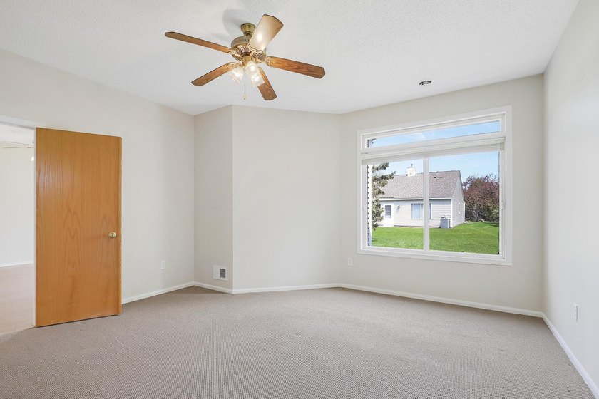 Welcome to easy, one-level living at 7592 Hinton Park Avenue S! - photo 30