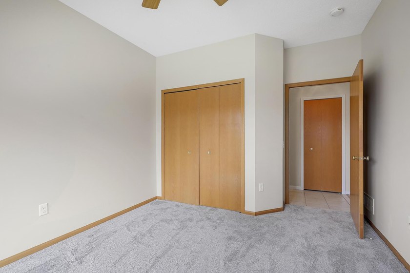 Welcome to easy, one-level living at 7592 Hinton Park Avenue S! - photo 33