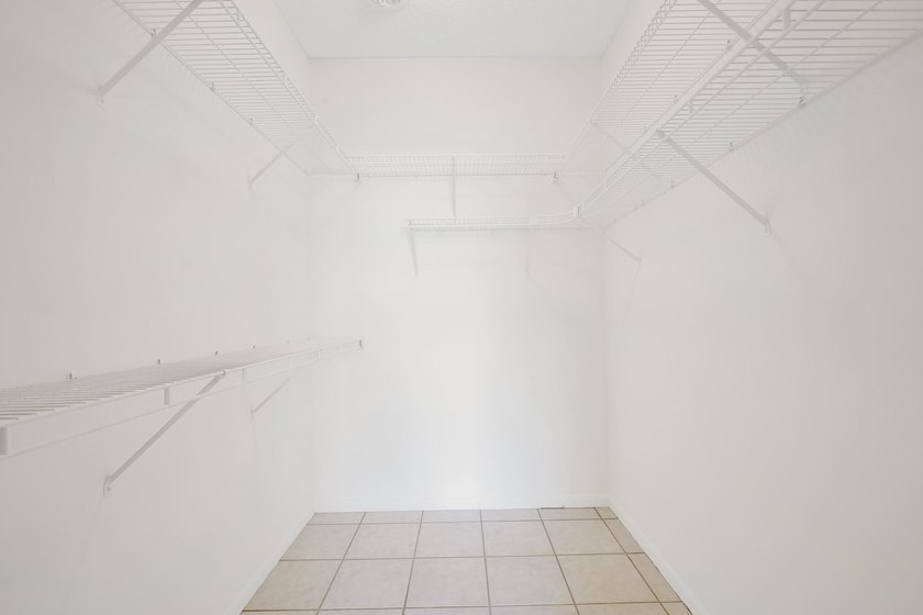 Welcome to easy, one-level living at 7592 Hinton Park Avenue S! - photo 39