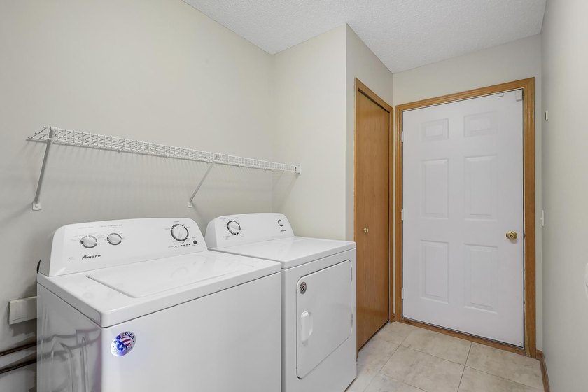 Welcome to easy, one-level living at 7592 Hinton Park Avenue S! - photo 44