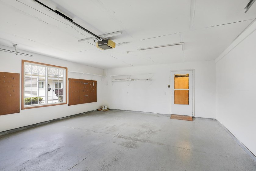 Welcome to easy, one-level living at 7592 Hinton Park Avenue S! - photo 45