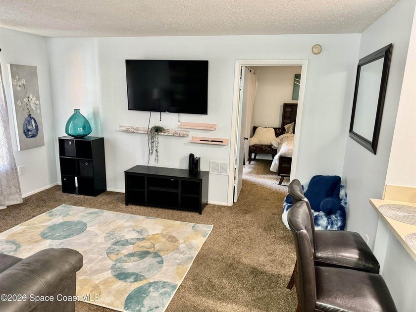 A perfect place with LOW HOA fees in the highly sought after - photo 6