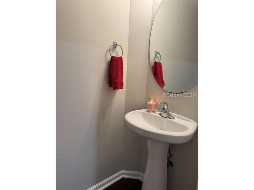 Warm and welcoming 4-bedroom home in a prime Bluffton location - photo 12