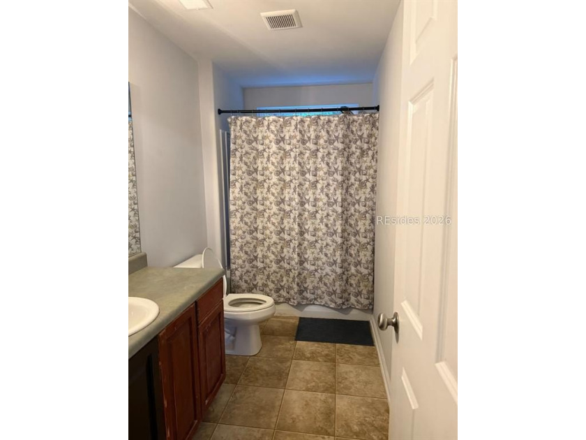 Warm and welcoming 4-bedroom home in a prime Bluffton location - photo 14