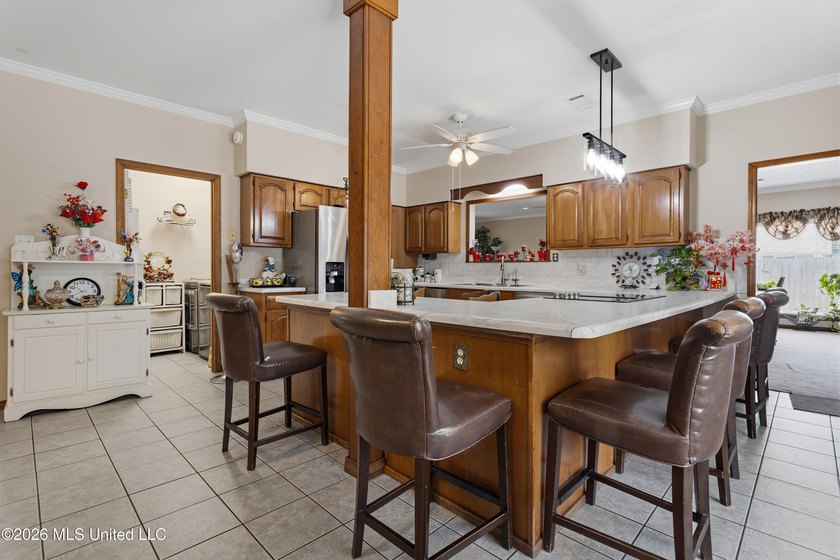 Welcome to 918 N Country Club Lane - a beautifully maintained - photo 14