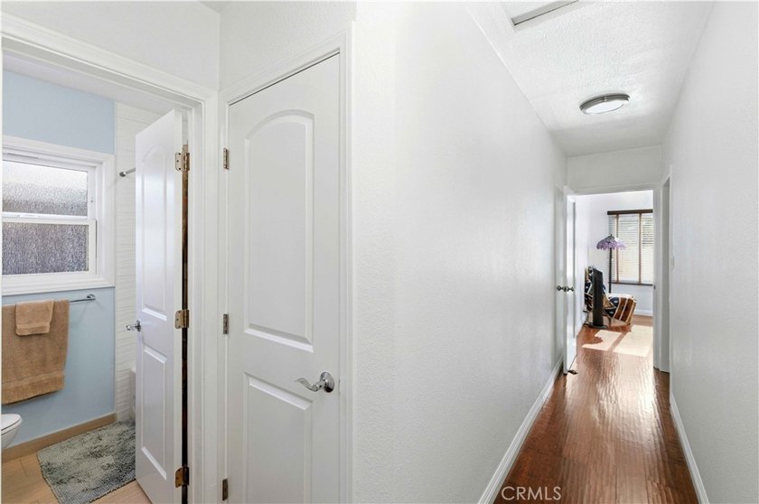 Welcome to 618 W 21st Street, a beautifully upgraded 2-bedroom - photo 21