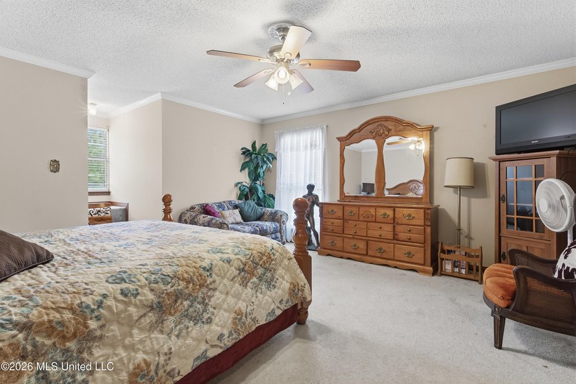 Welcome to 918 N Country Club Lane - a beautifully maintained - photo 28