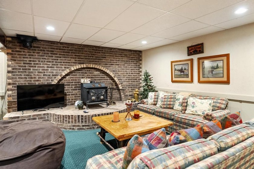 Tucked among 7.2 wooded acres just north of Young State Park - photo 29
