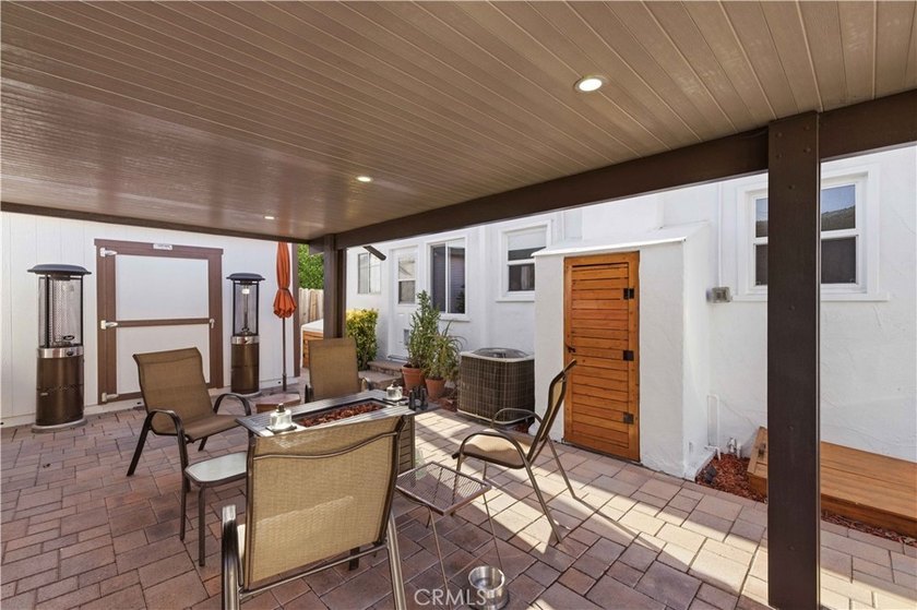 Welcome to 618 W 21st Street, a beautifully upgraded 2-bedroom - photo 39