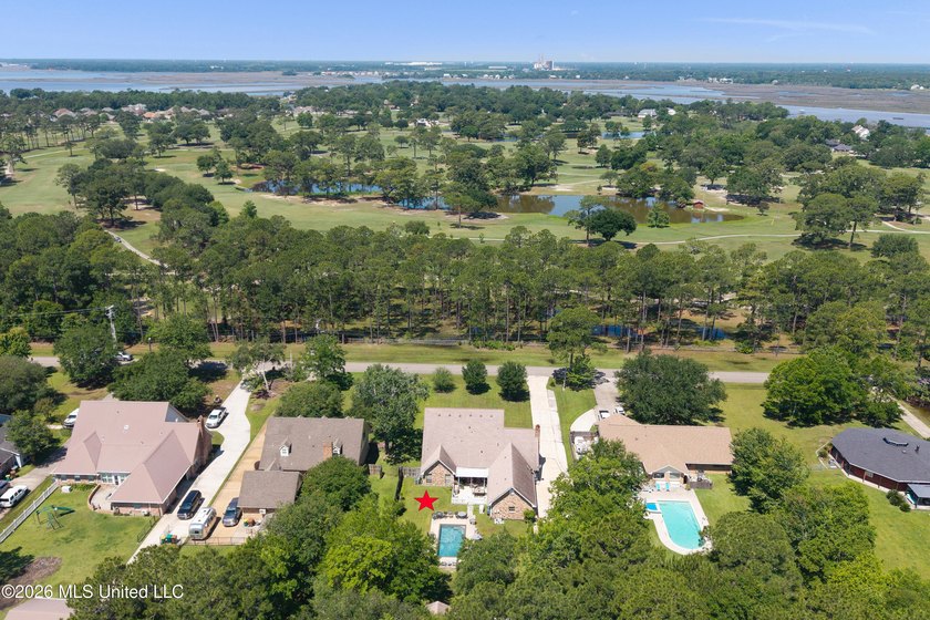 Welcome to 918 N Country Club Lane - a beautifully maintained - photo 48