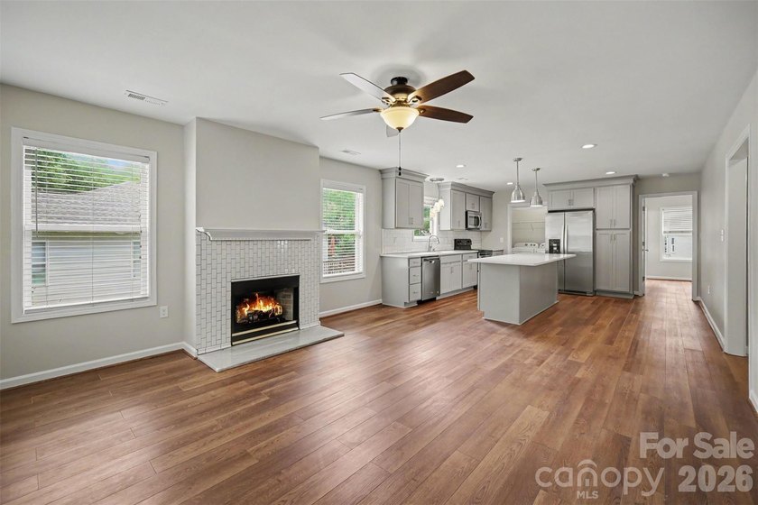 Beautifully renovated, walkable to downtown Belmont, in the - photo 4