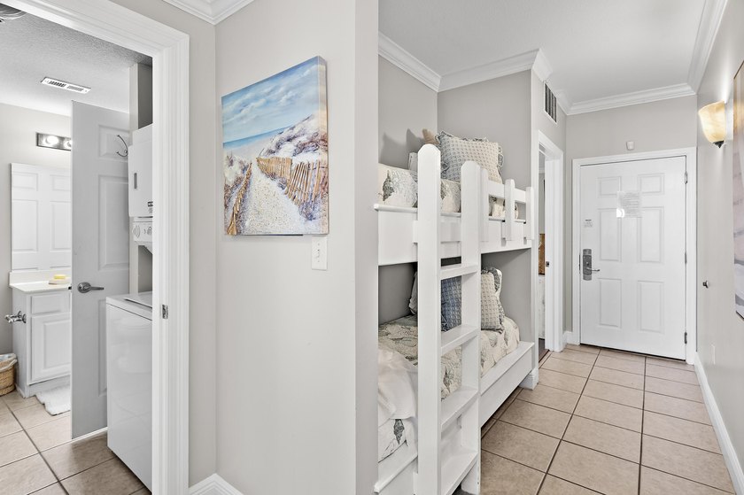 Wake up to endless Gulf views, spend your afternoons with your - photo 12