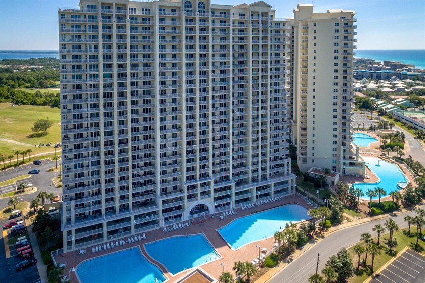 Wake up to endless Gulf views, spend your afternoons with your - photo 21
