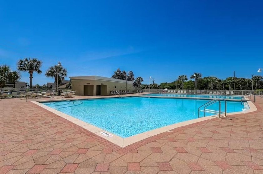 Wake up to endless Gulf views, spend your afternoons with your - photo 25
