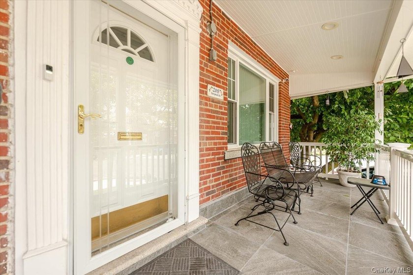 Welcome to 2015 Narragansett Avenue located in the desirable - photo 3