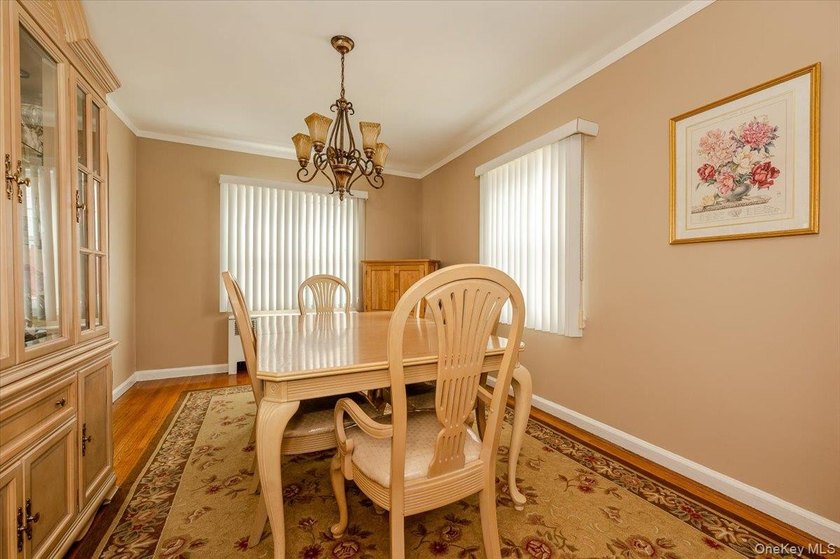 Welcome to 2015 Narragansett Avenue located in the desirable - photo 7