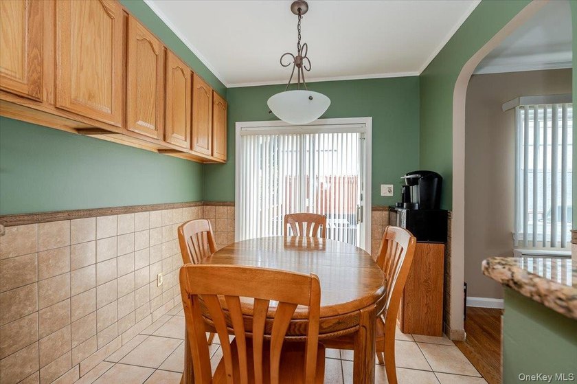 Welcome to 2015 Narragansett Avenue located in the desirable - photo 10