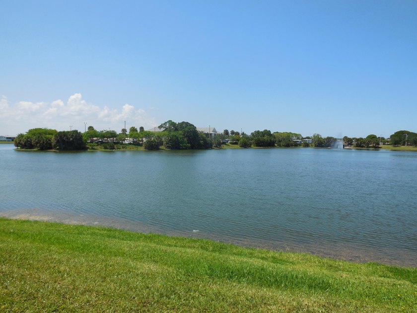Welcome to the paradise of South Florida, resort-style social - photo 40