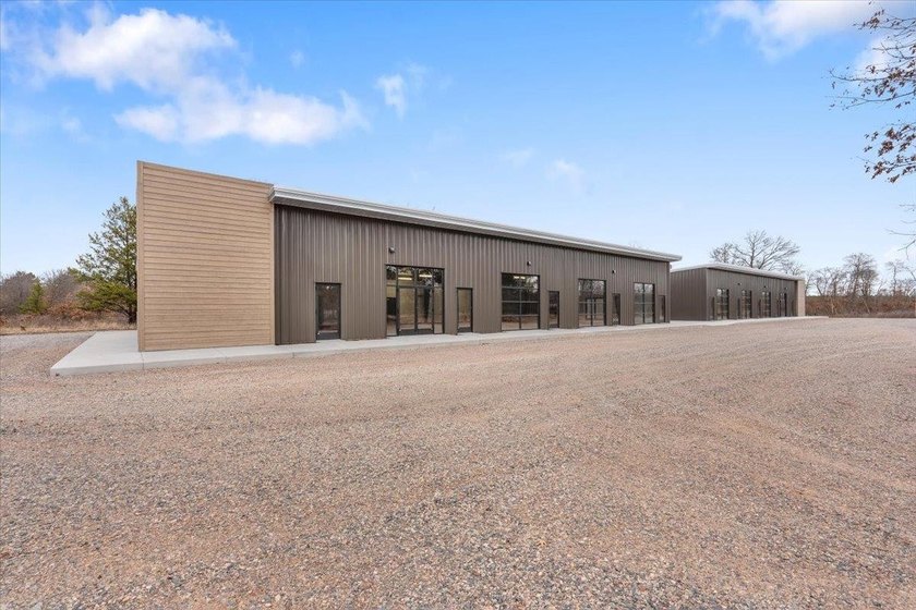 SAND VALLEY BOGO! Pro Forma NOI of $126,700 w/ 9.39% Cap Rate - photo 5