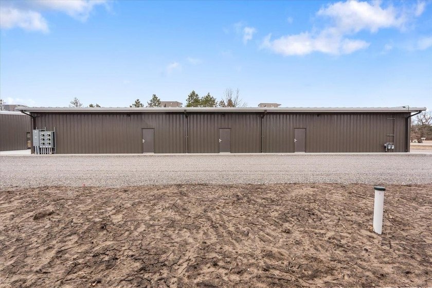 SAND VALLEY BOGO! Pro Forma NOI of $126,700 w/ 9.39% Cap Rate - photo 9