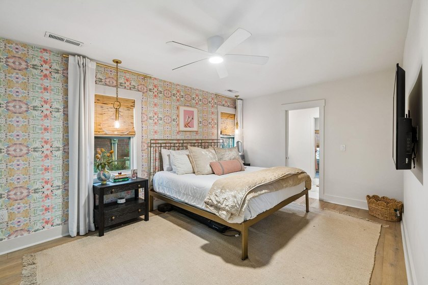 Welcome to 29 Campbell Drive, a truly one-of-a-kind designer - photo 37
