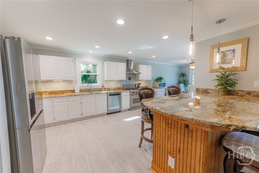 Discover Your Deep-Water Oasis on Talahi Island! Nestled on over - photo 12