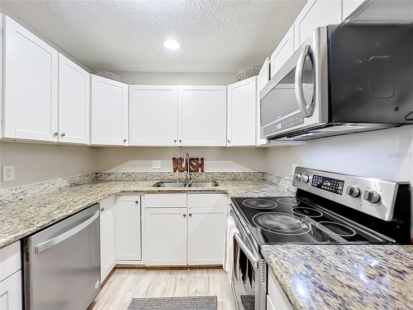 Welcome to your Destiny Springs lake-view property in Altamonte - photo 16