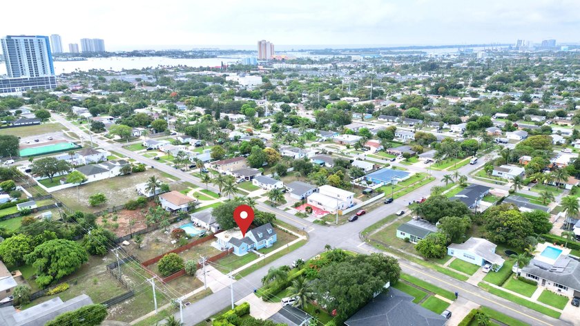 Completely remodeled inside and out-move-in ready! This - photo 8