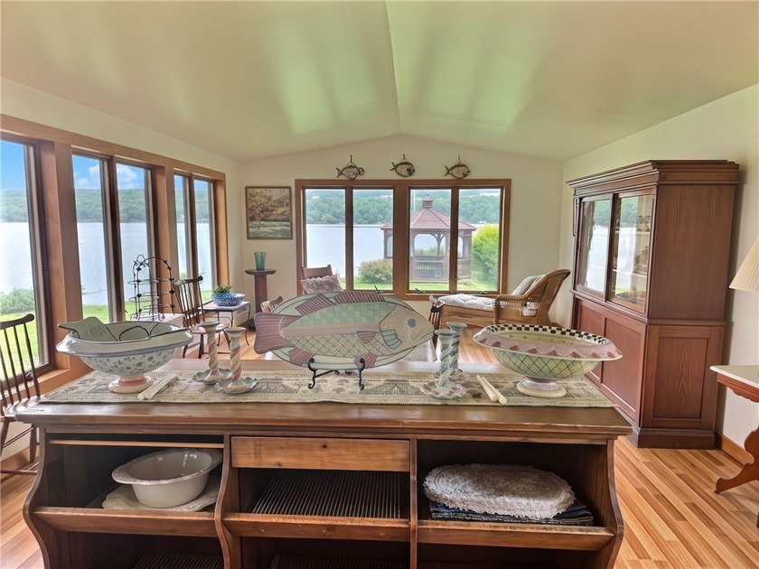 Imagine waking up to sunrise over the water in this exceptional - photo 7