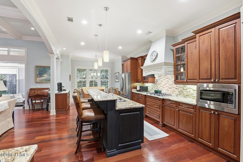 This exceptional Berkeley Hall custom home offers refined design - photo 5