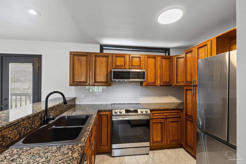 Perfectly positioned in the desirable Perdido Pines Golf Club - photo 11