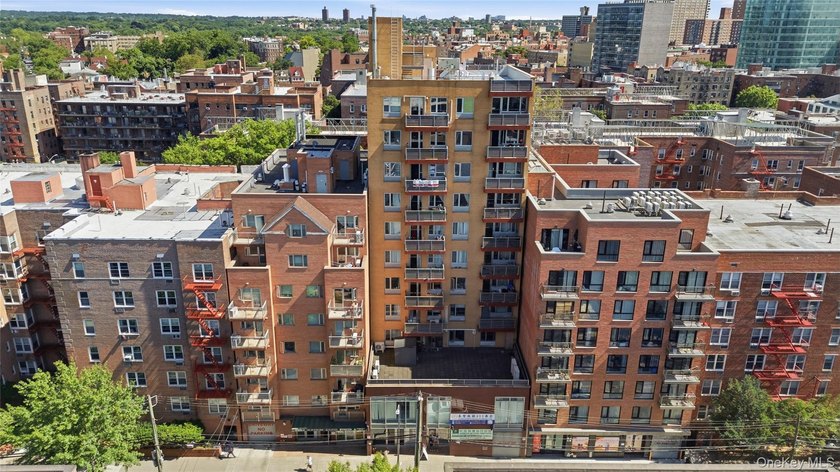 Enjoy exceptionally low real estate taxes thanks to a valuable - photo 15