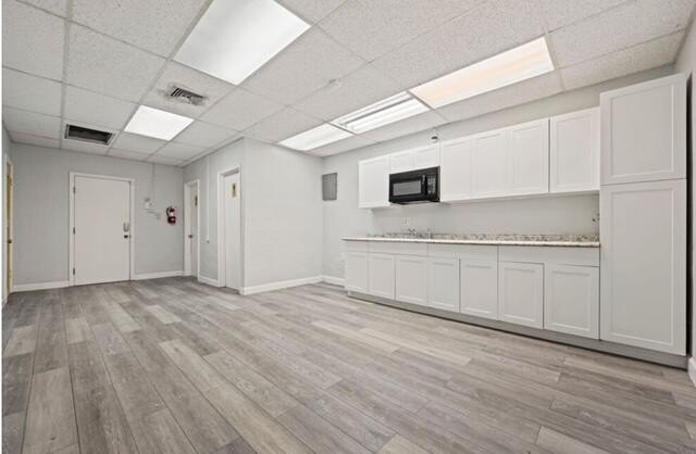 Versatile property with endless potential! Well maintained - photo 8