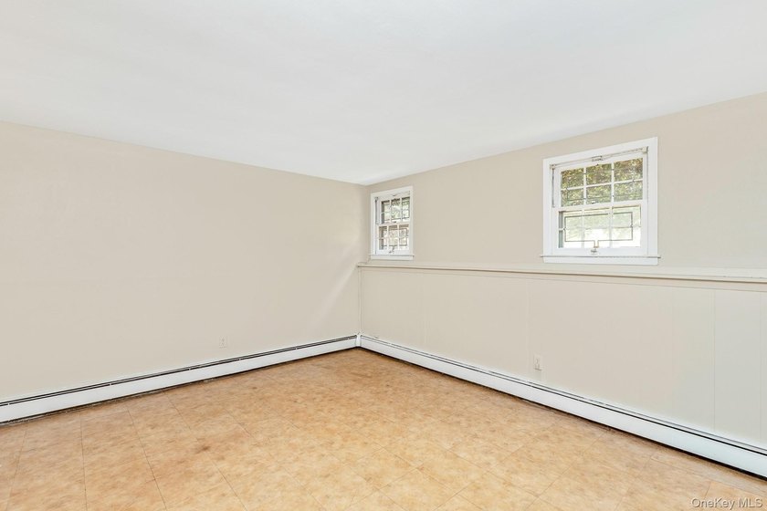 Beautifully updated Hi-Ranch on 1.5 private, park-like acres - photo 24