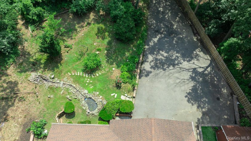Beautifully updated Hi-Ranch on 1.5 private, park-like acres - photo 40
