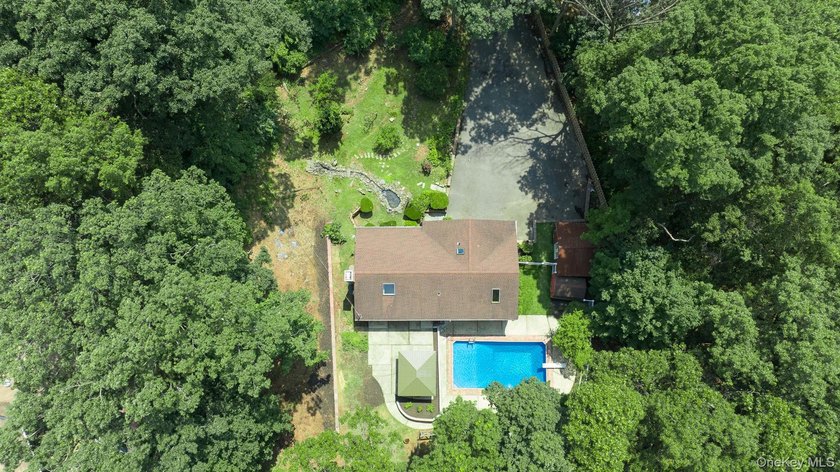 Beautifully updated Hi-Ranch on 1.5 private, park-like acres - photo 45