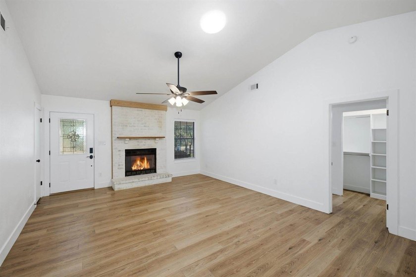 Welcome home to a property that offers something increasingly - photo 5