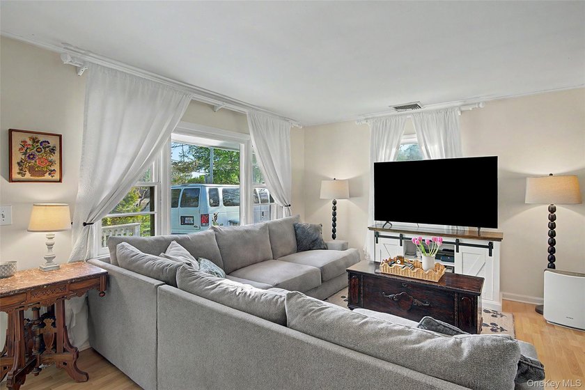 Welcome Home to this Charming 2 Bedroom, 1 Full Bath Ranch - photo 3