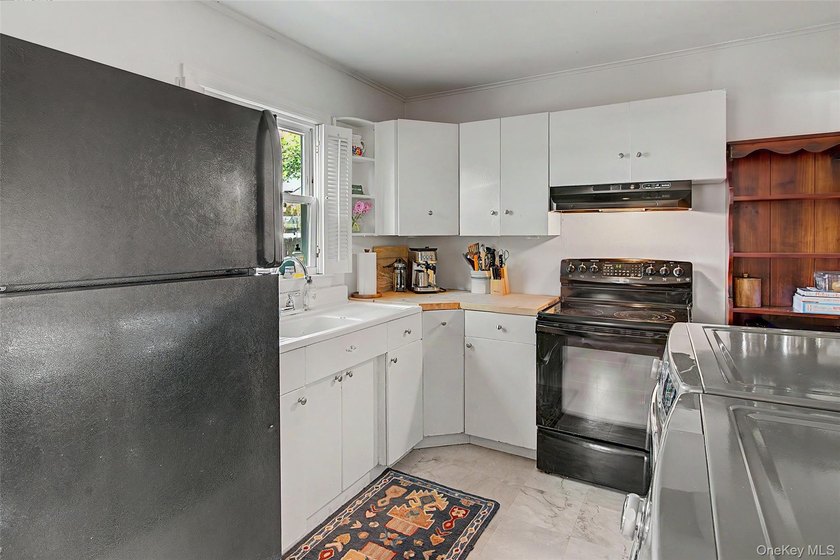 Welcome Home to this Charming 2 Bedroom, 1 Full Bath Ranch - photo 6