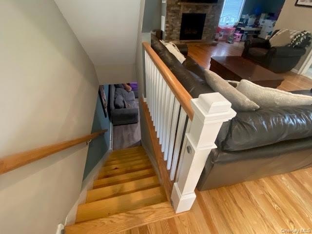 Modern Luxury Meets Coastal Charm in Poquott Village Welcome - photo 22