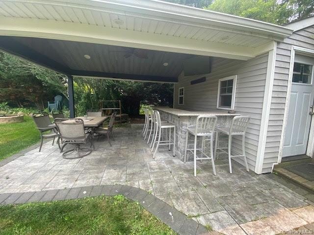 Modern Luxury Meets Coastal Charm in Poquott Village Welcome - photo 37