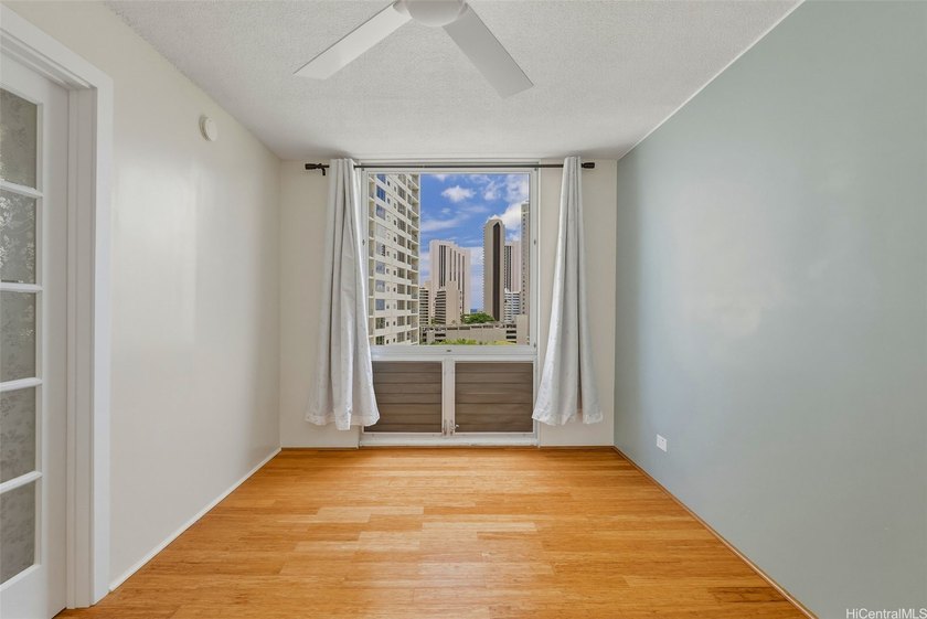 VA Assumption AVAILABLE!! 5.49% Mortgage amount owed - photo 12