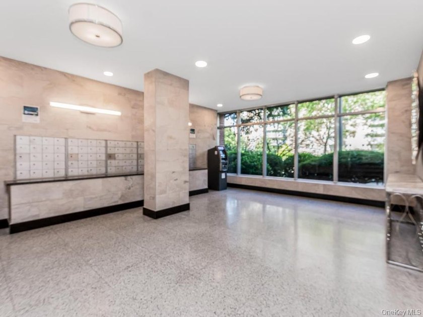 Great Opportunity to own this gorgeous 1 Bedroom 1 Bath co op - photo 15