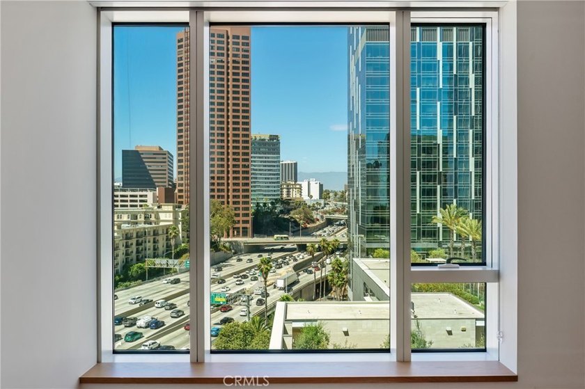 Welcome to 889 Francisco St 1210, a stylish 1-bedroom, 1-bath - photo 15