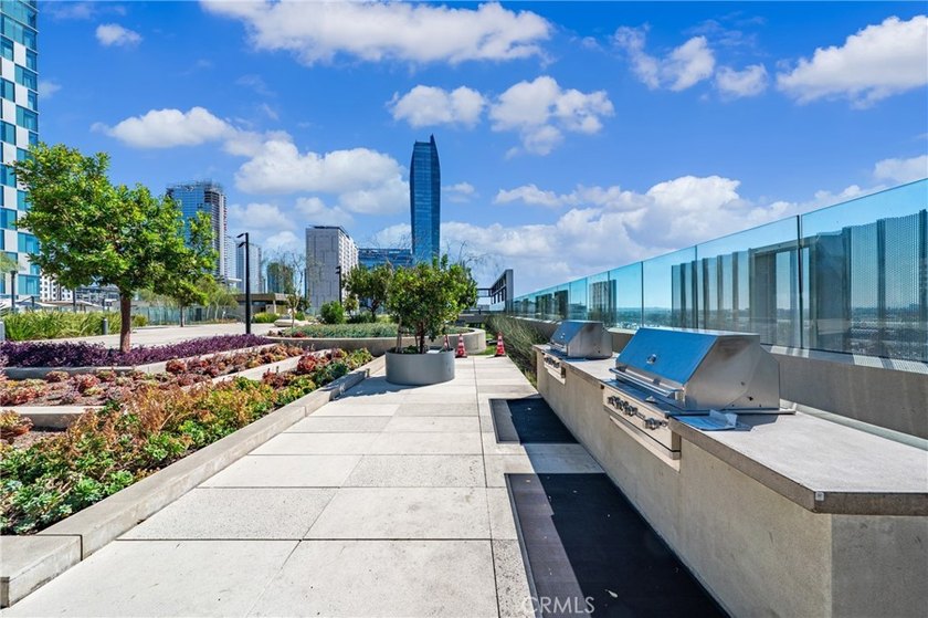 Welcome to 889 Francisco St 1210, a stylish 1-bedroom, 1-bath - photo 36