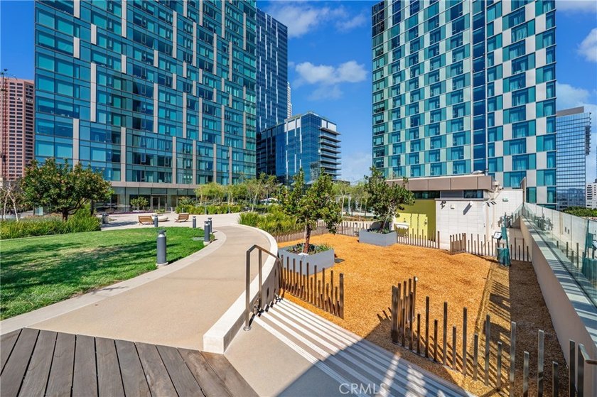 Welcome to 889 Francisco St 1210, a stylish 1-bedroom, 1-bath - photo 41