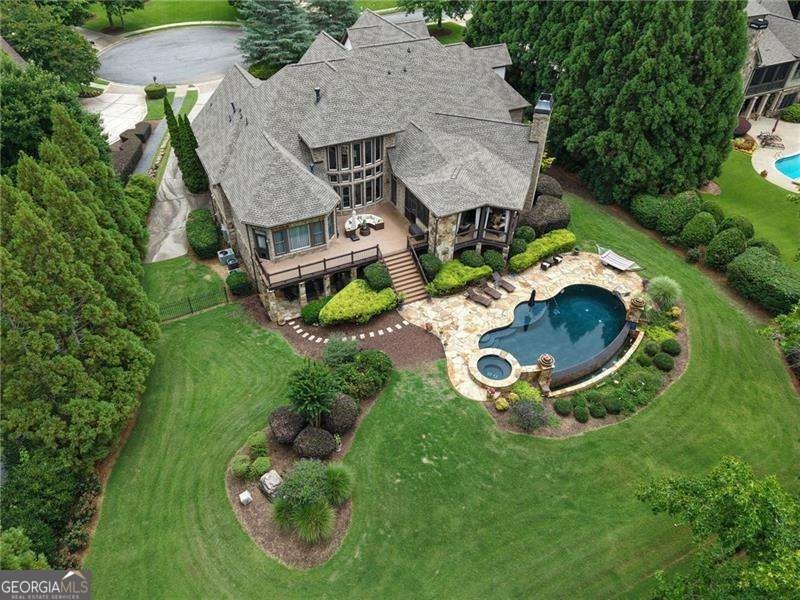 Experience luxury living at its finest in this extraordinary - photo 3